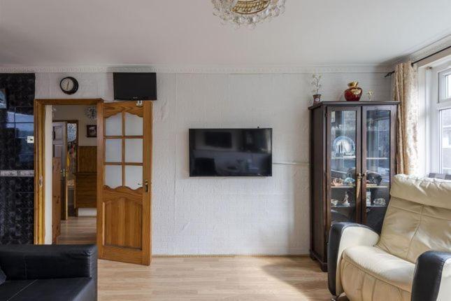 1 Bedroom Flat Close To City With Free Parking Arrangement Londres Extérieur photo